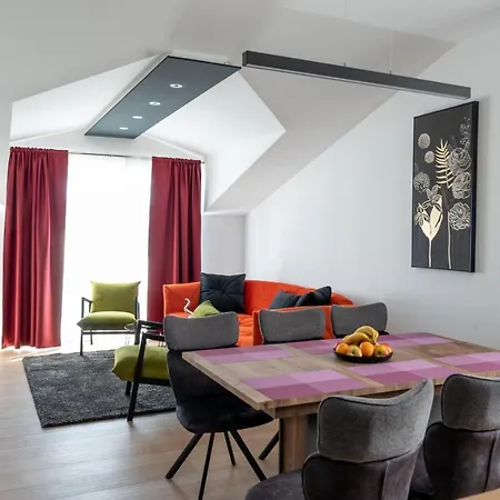 Apartment Onyx Split