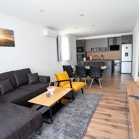 Apartment Onyx Split