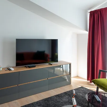 Onyx Apartment