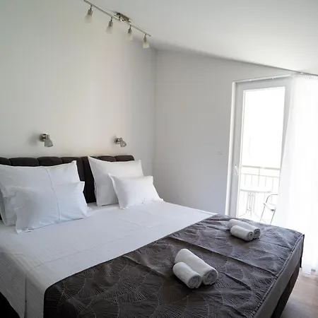 Onyx Apartment