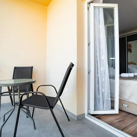 Onyx Apartment